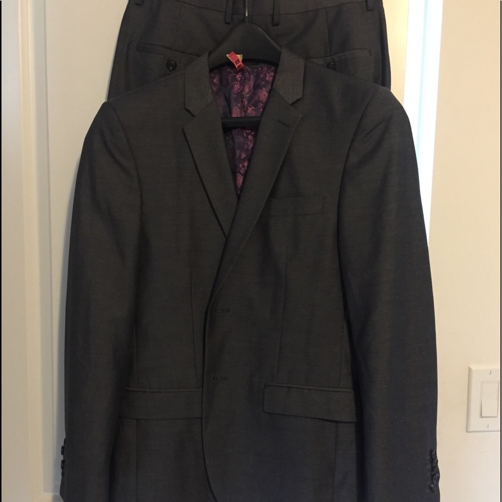 Nicole miller men's suit